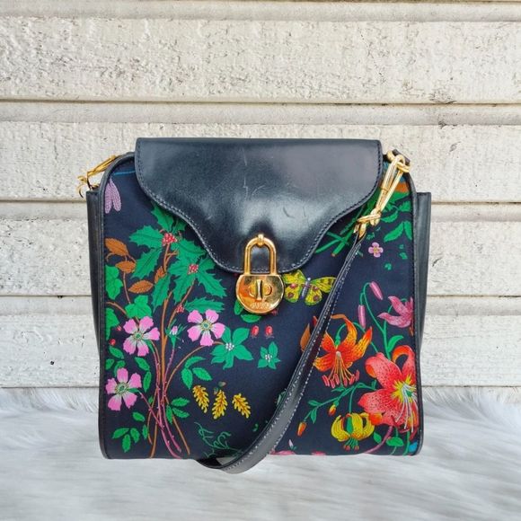 Gucci Handbags - **RARE** GUCCI Bloom Floral Supreme Turnlock Padlock Crossbody Shoulder Bag